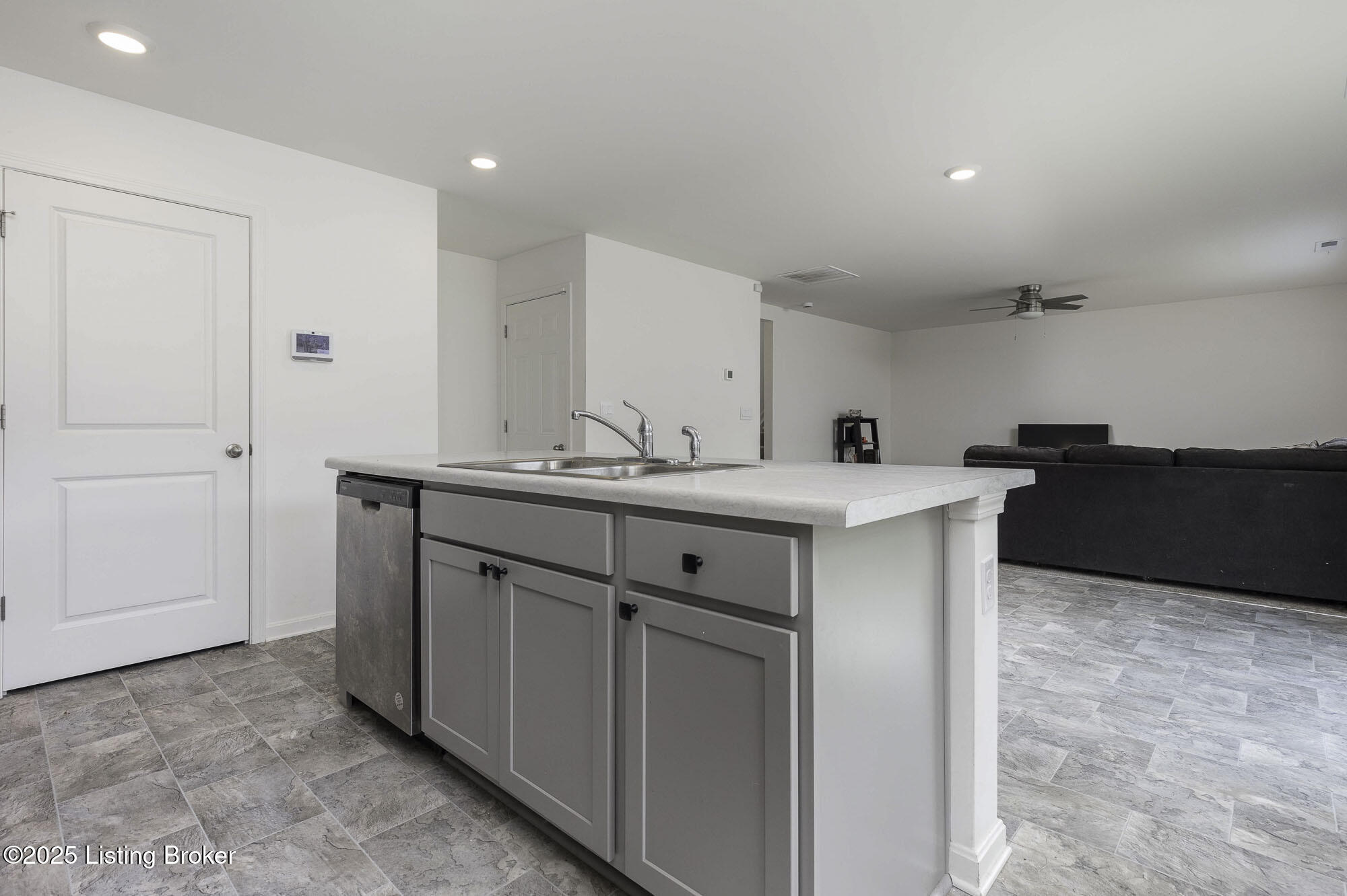 115 Coral Springs Pkwy