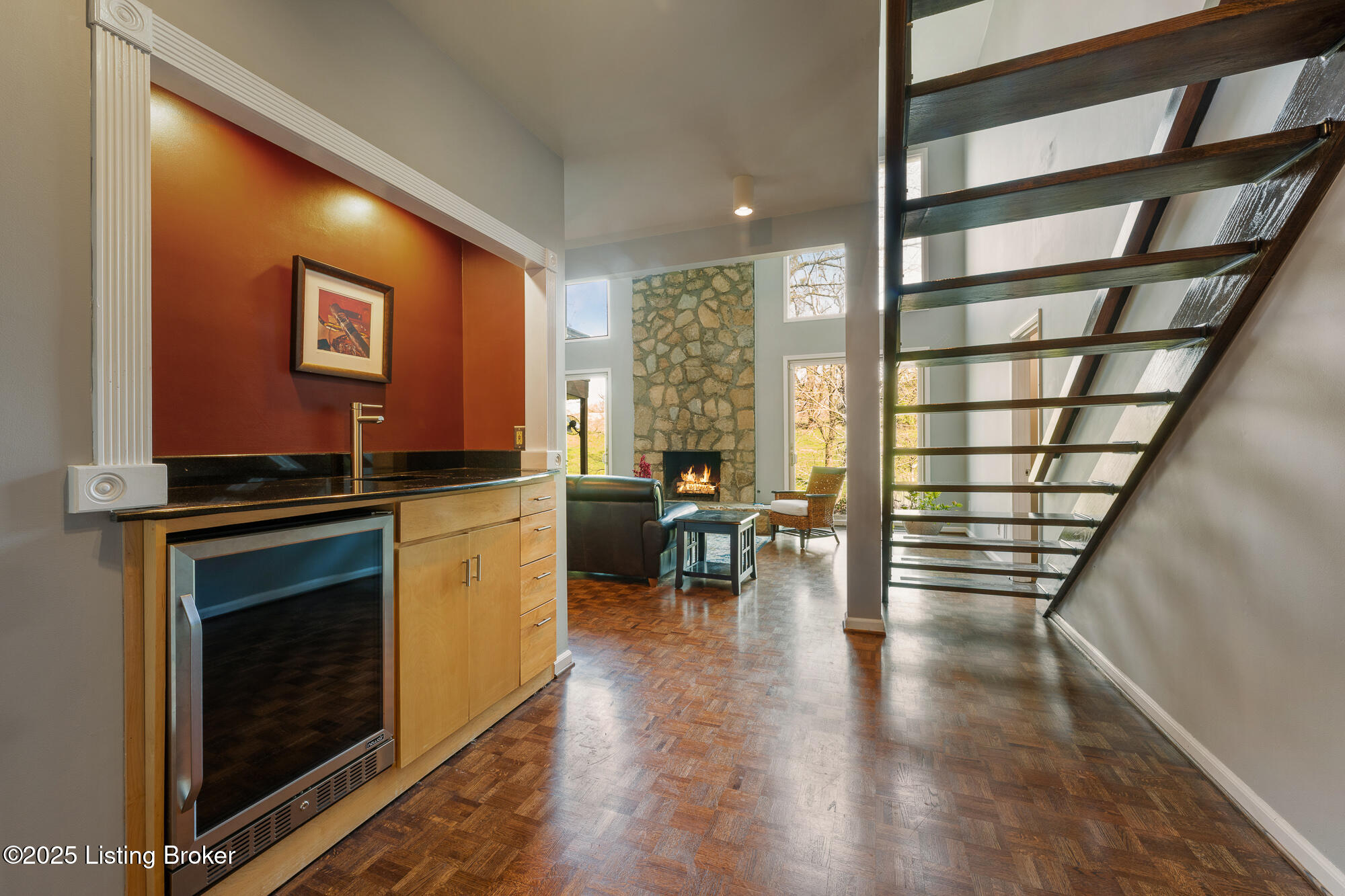 1140 Rostrevor Cir