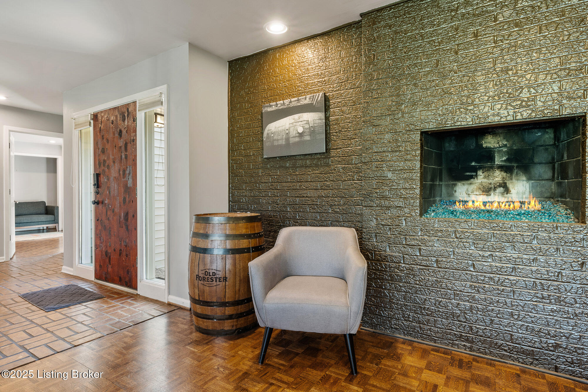 1140 Rostrevor Cir