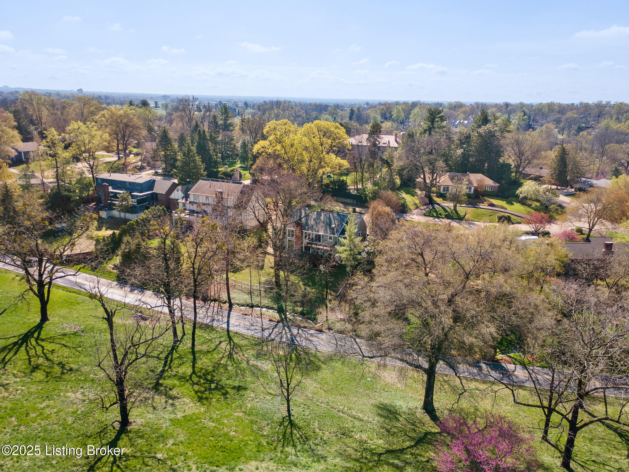 1140 Rostrevor Cir