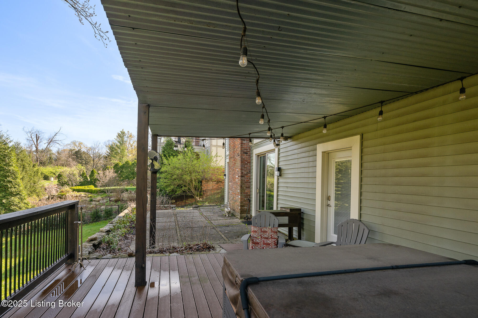 1140 Rostrevor Cir