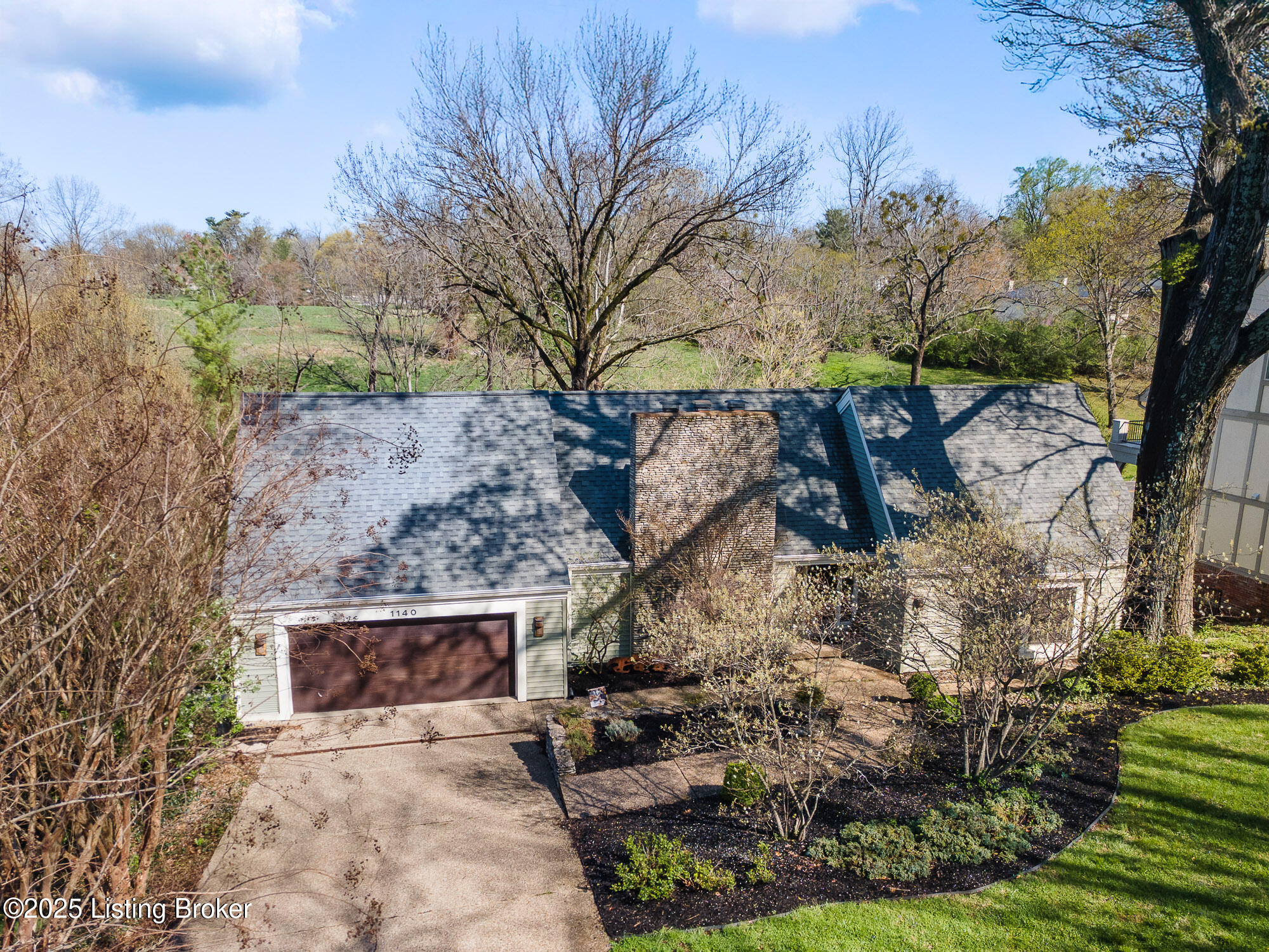 1140 Rostrevor Cir