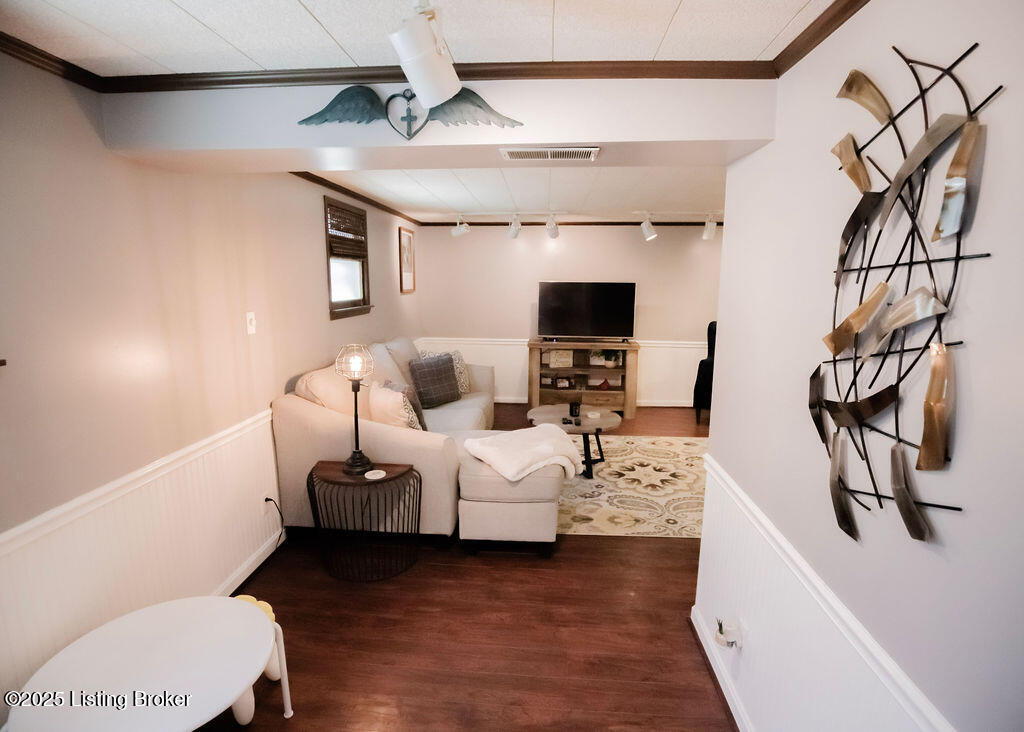6707 Orange Blossom Rd