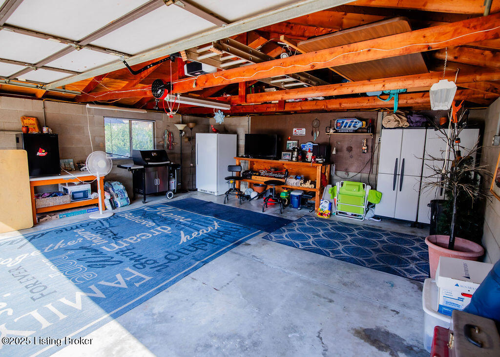 6707 Orange Blossom Rd