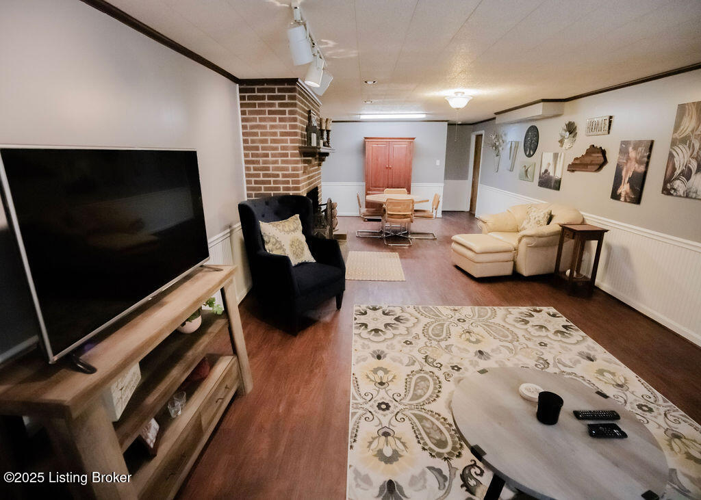 6707 Orange Blossom Rd