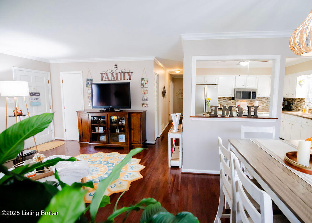 6707 Orange Blossom Rd
