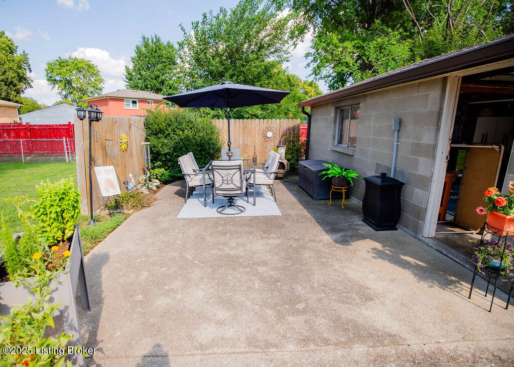 6707 Orange Blossom Rd