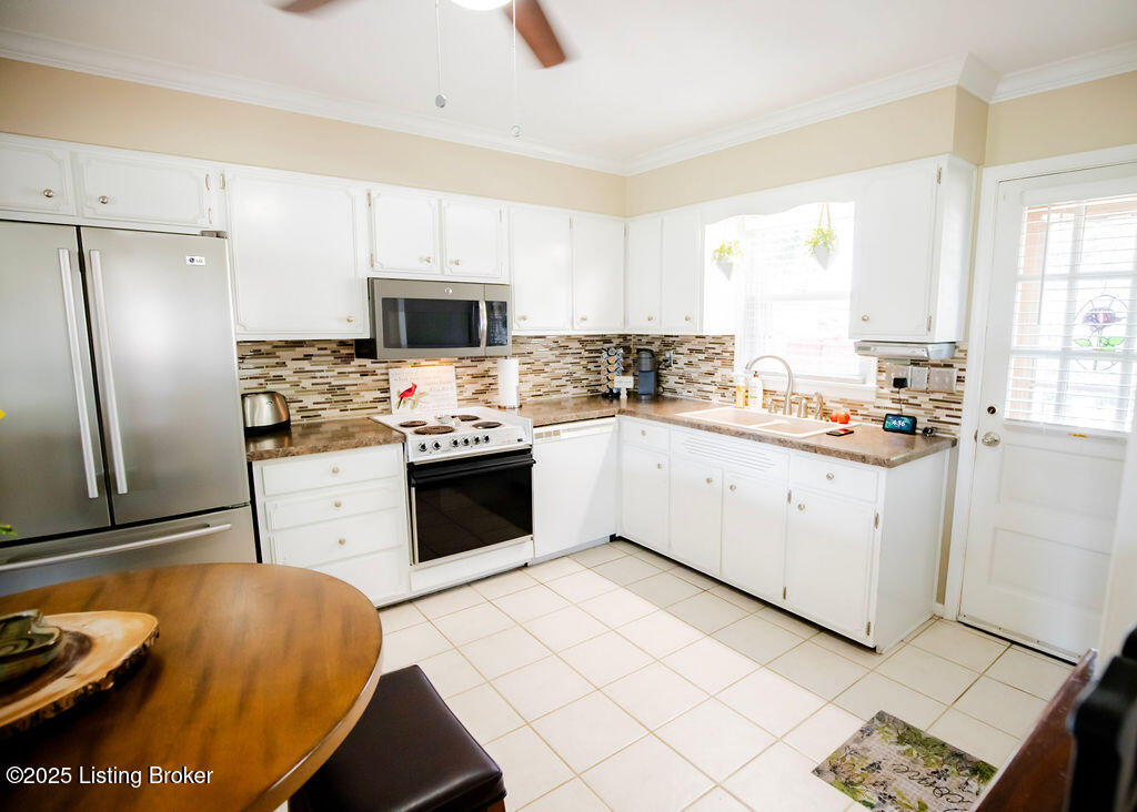 6707 Orange Blossom Rd