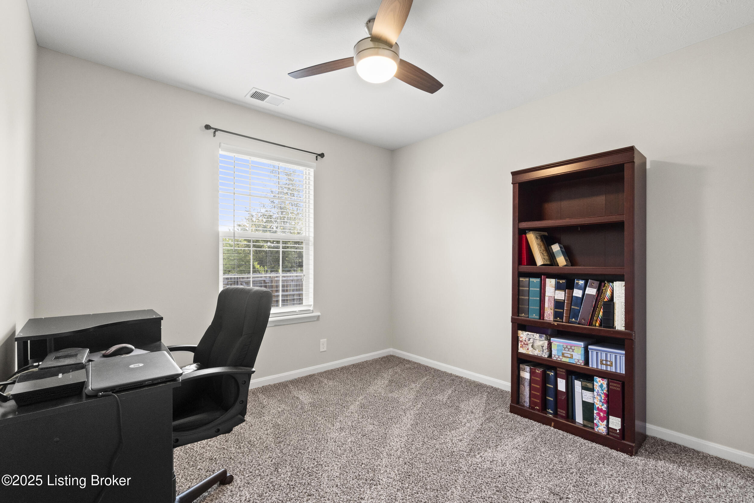 124 Round Rock Dr