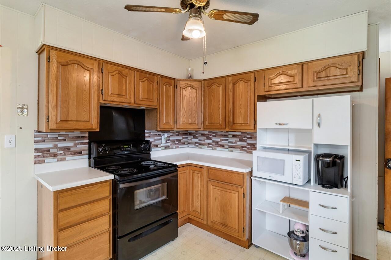 5011 Paramount Dr