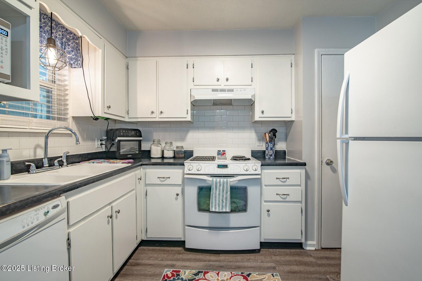 410 Village Dr