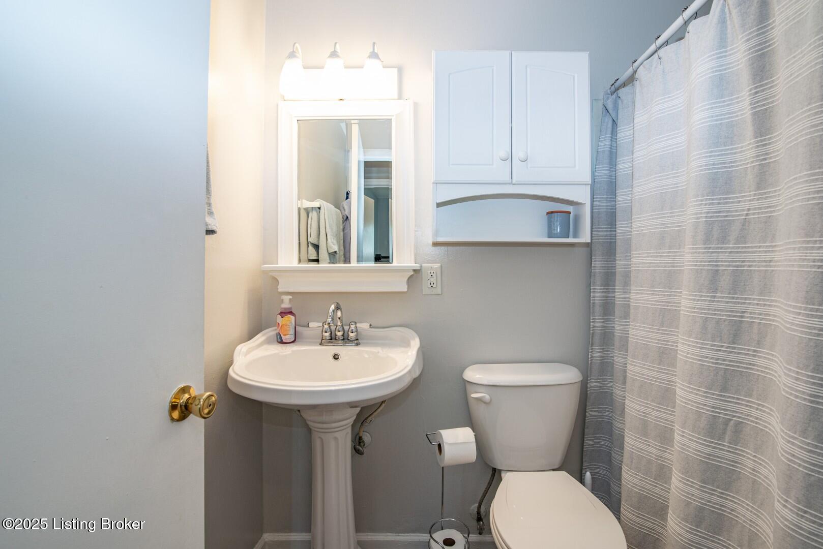 410 Village Dr
