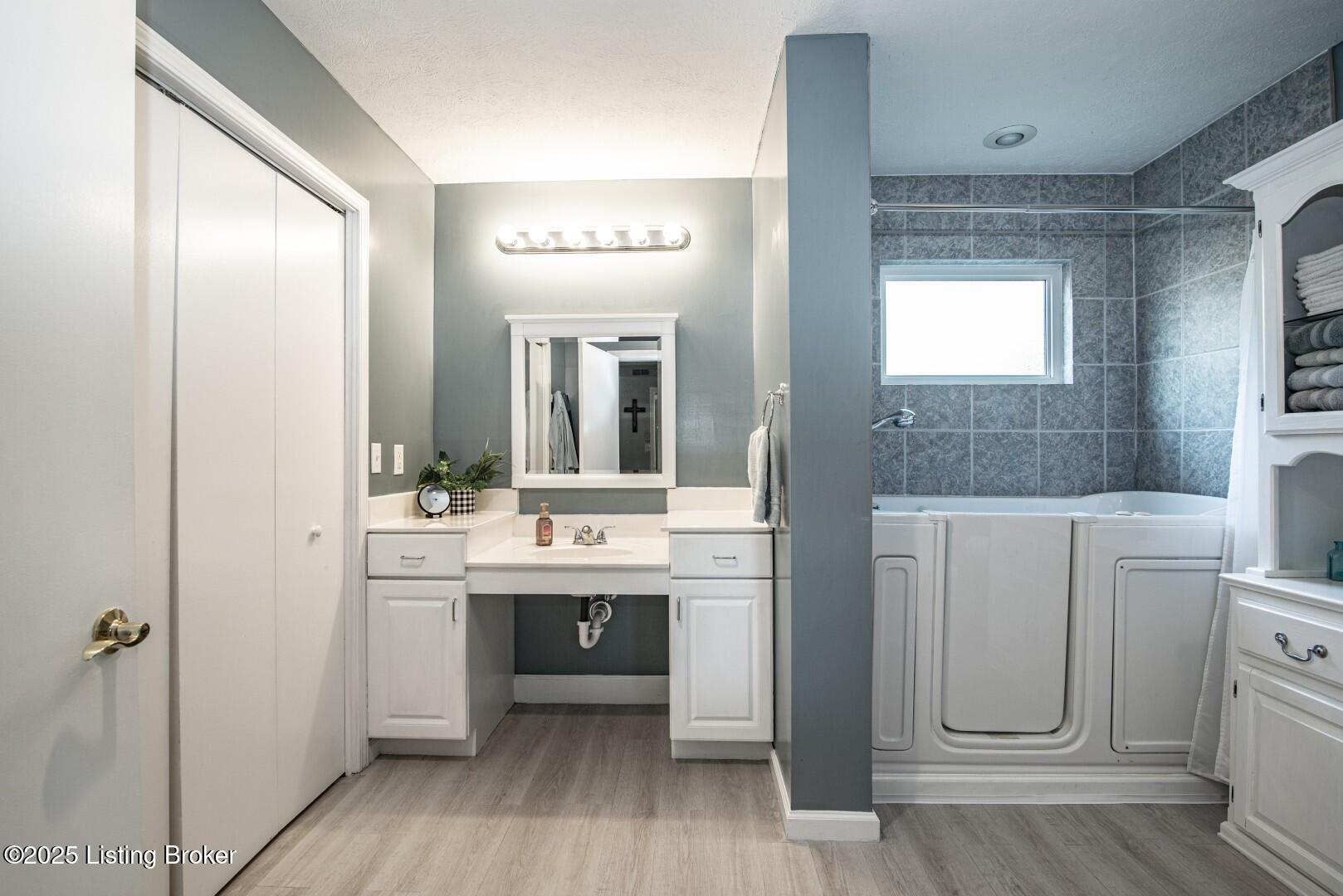 410 Village Dr