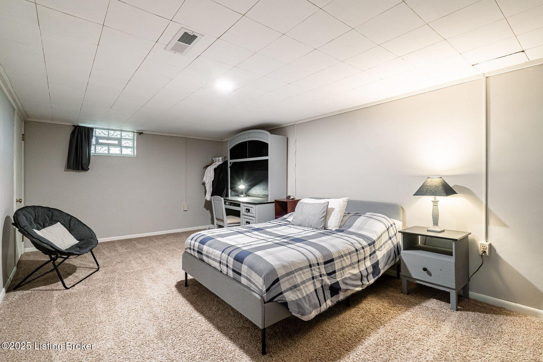 1008 Rosemary Dr