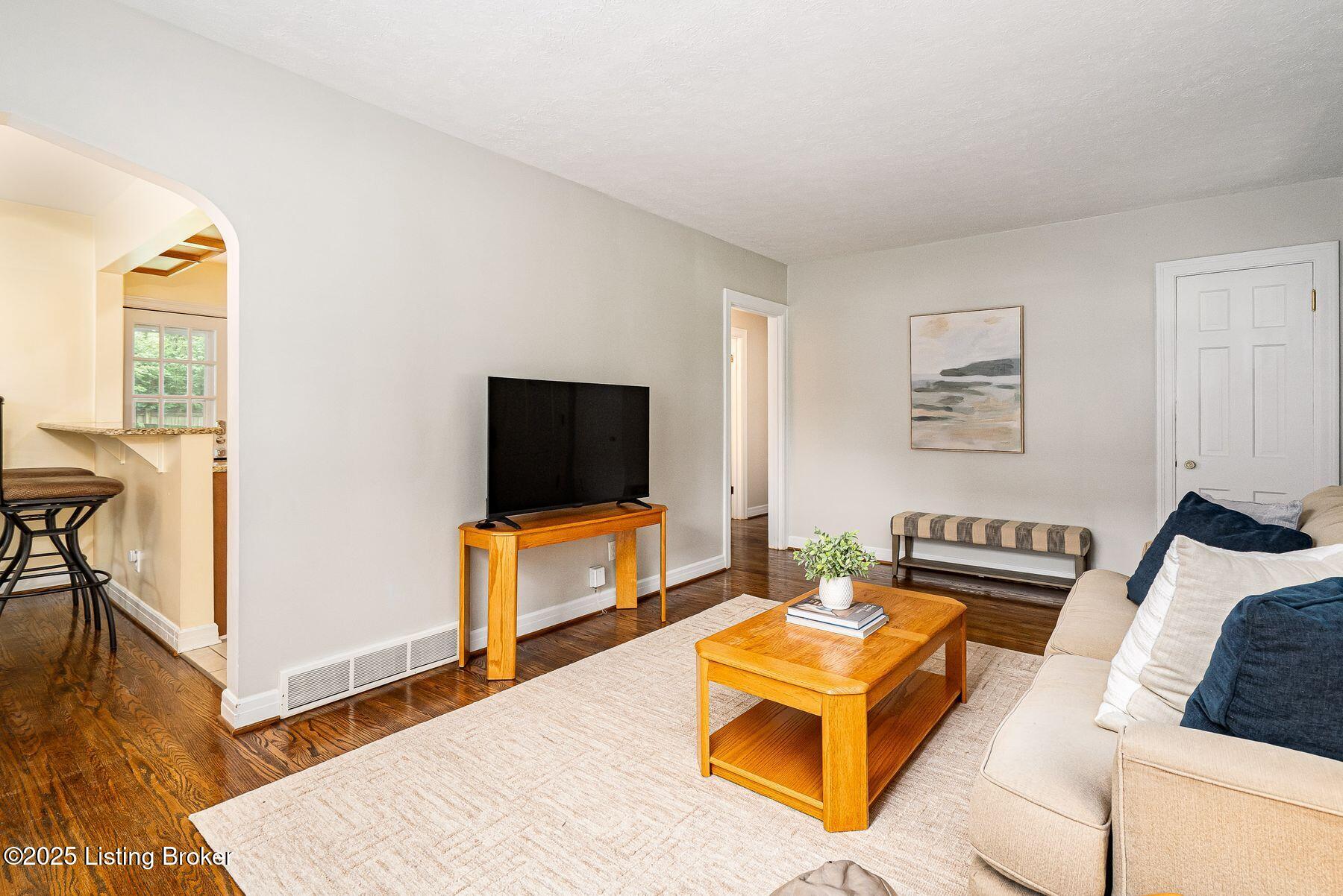 1008 Rosemary Dr