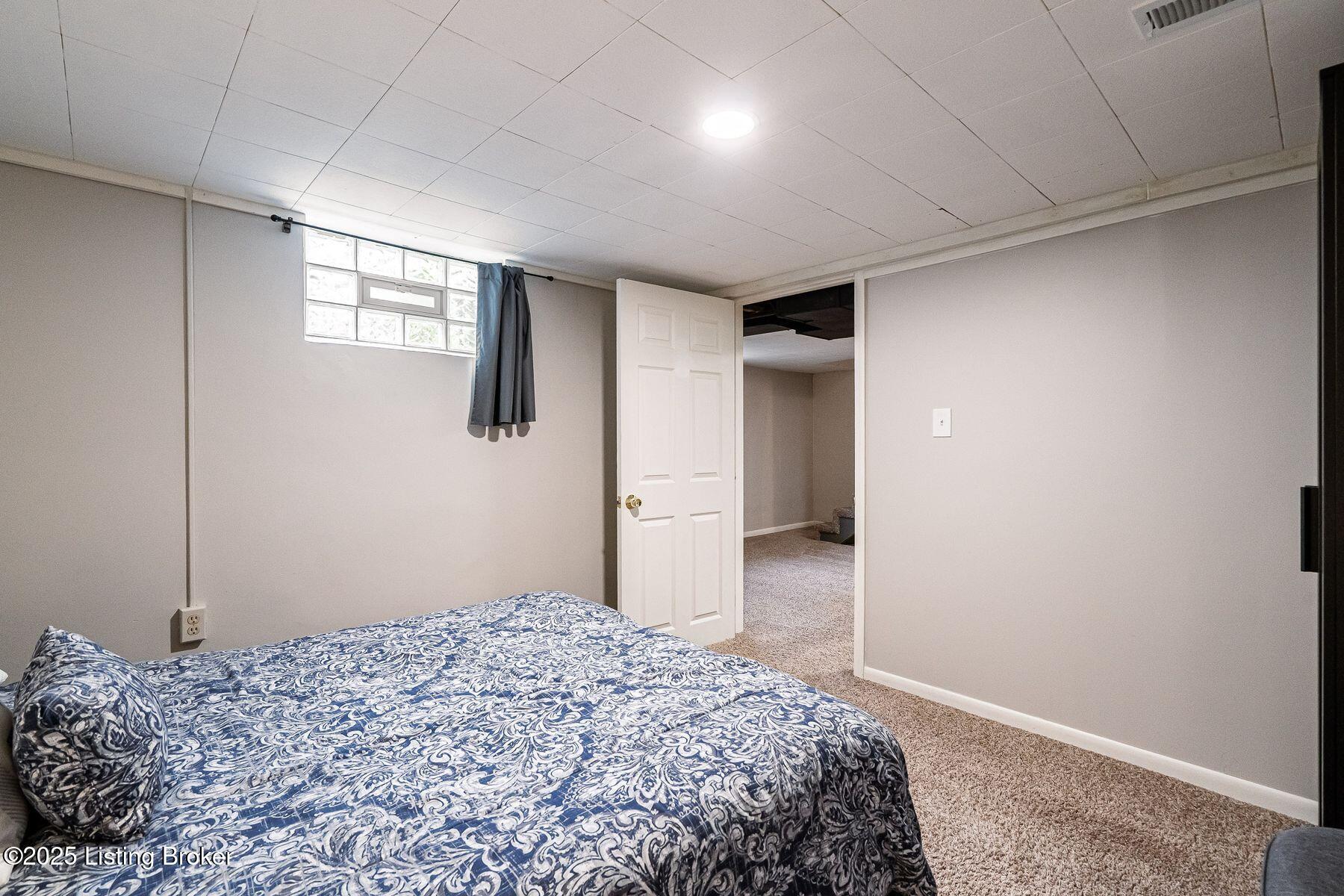 1008 Rosemary Dr