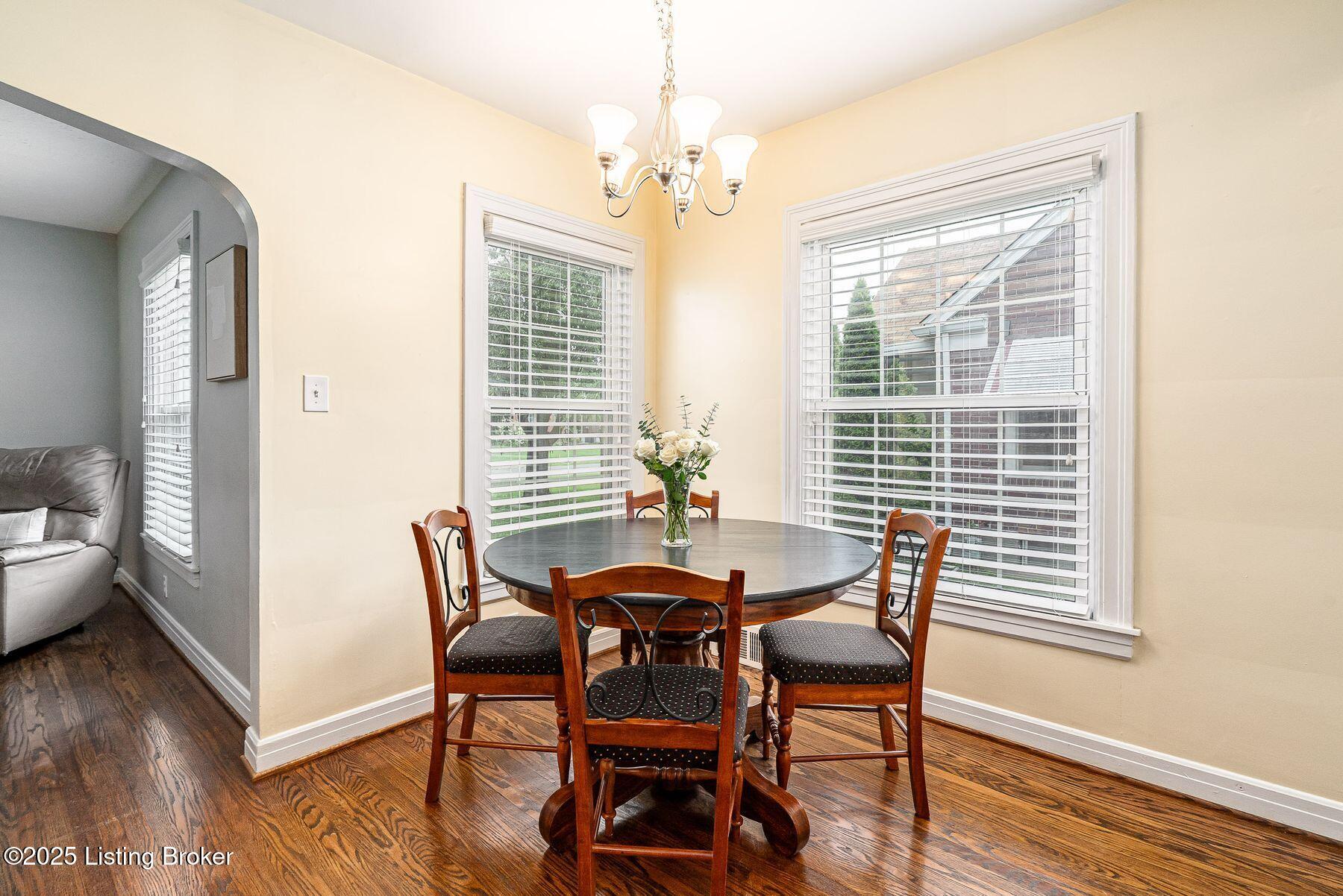 1008 Rosemary Dr