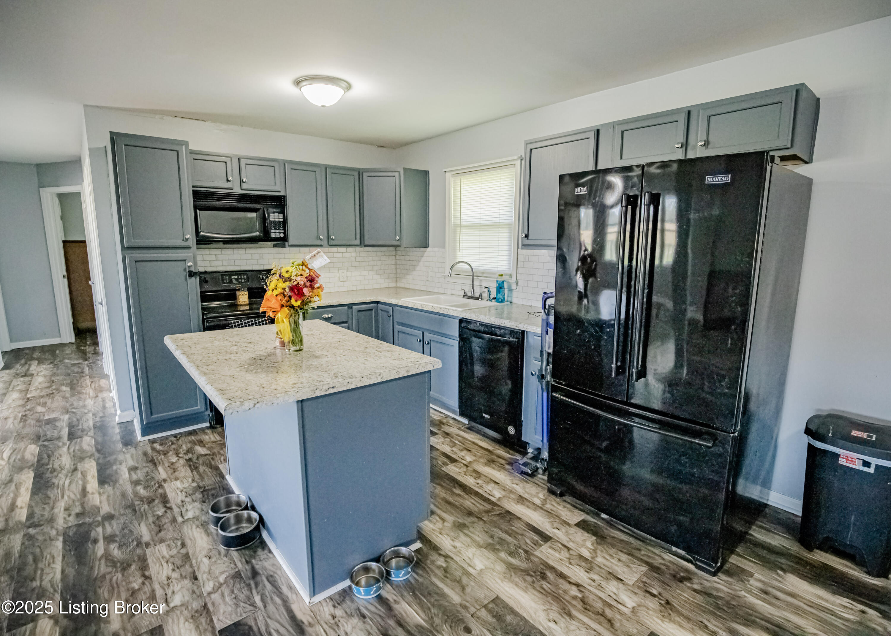 61 Farmers Ridge Rd