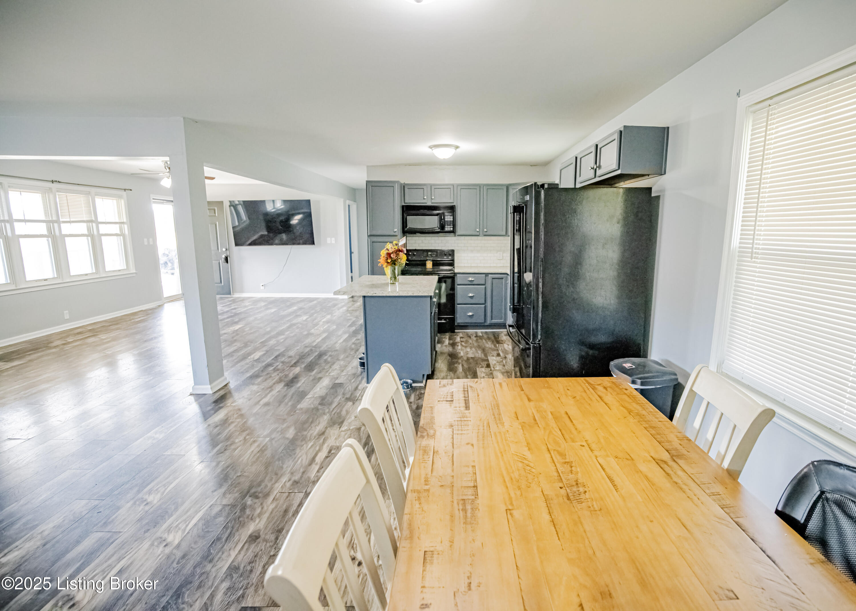 61 Farmers Ridge Rd