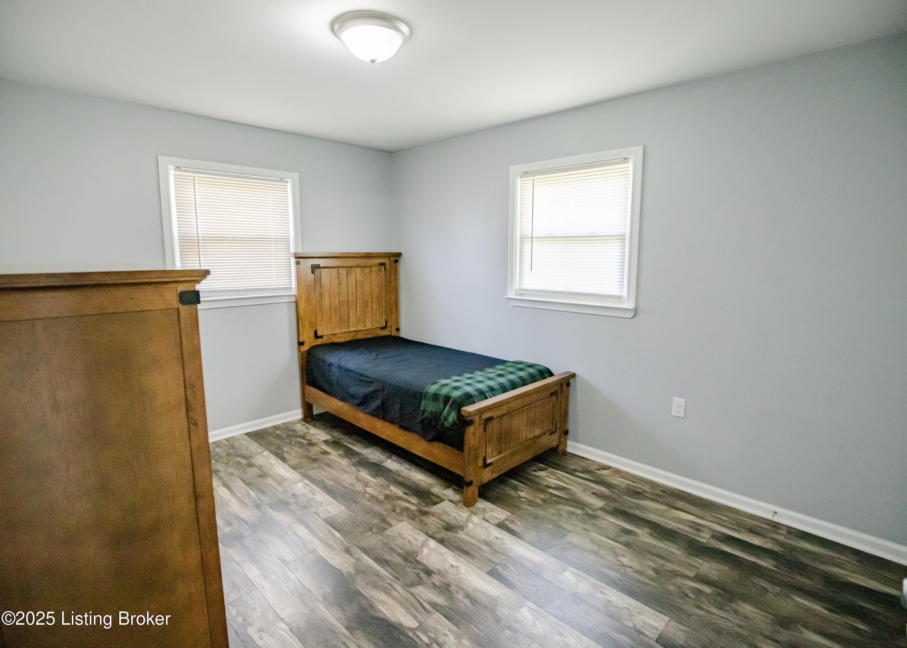 61 Farmers Ridge Rd