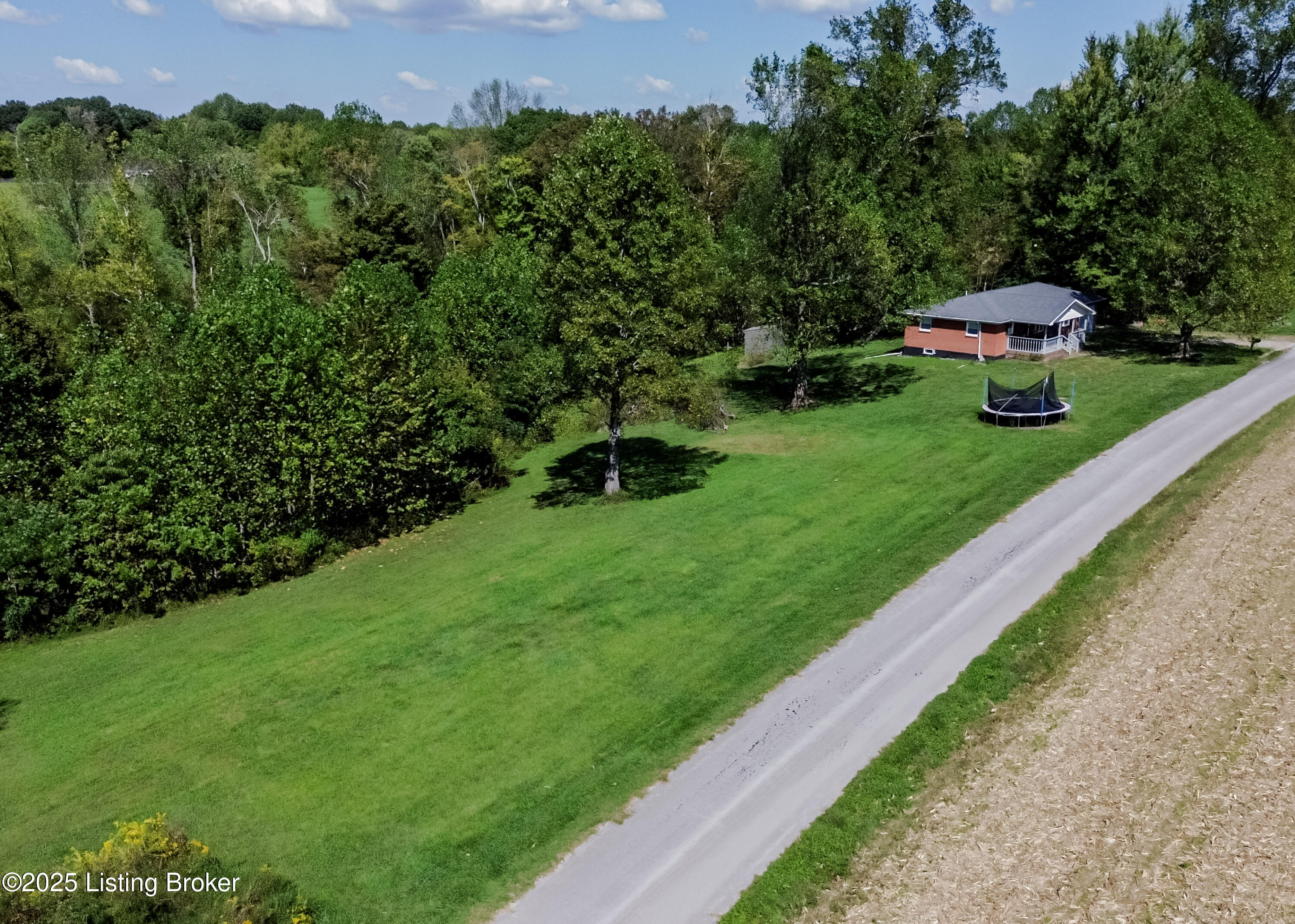 61 Farmers Ridge Rd