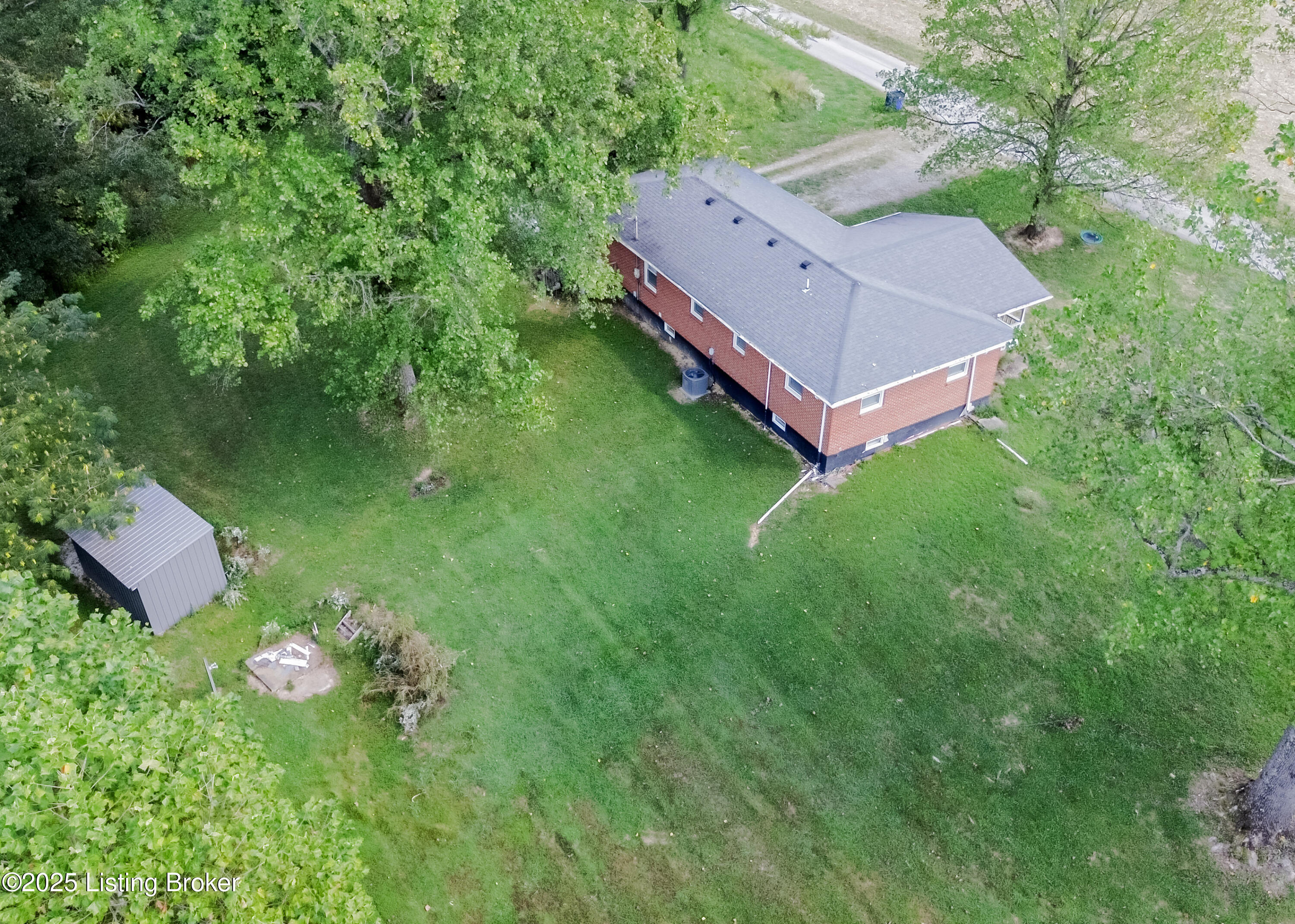 61 Farmers Ridge Rd