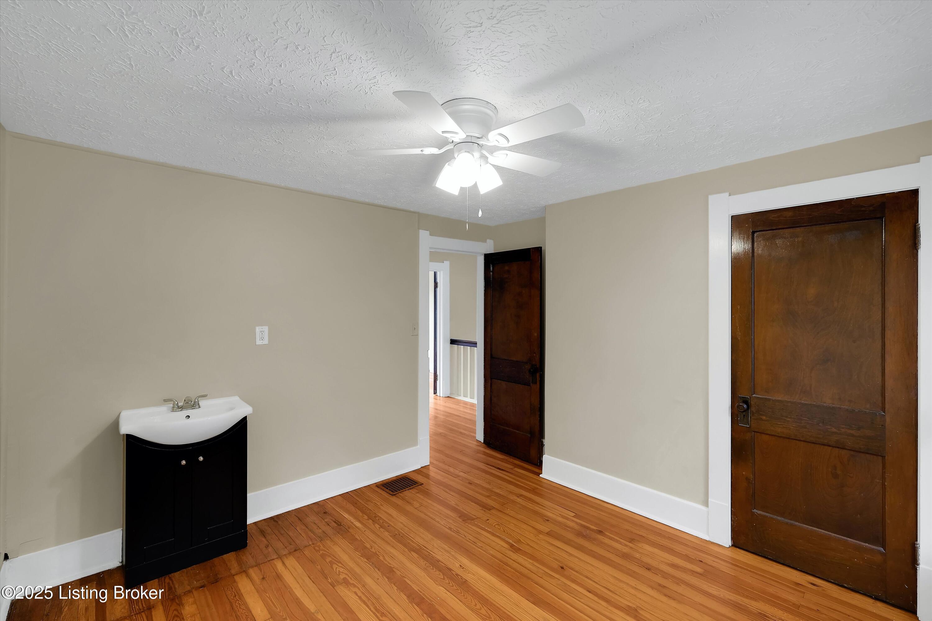 4303 S 3rd St