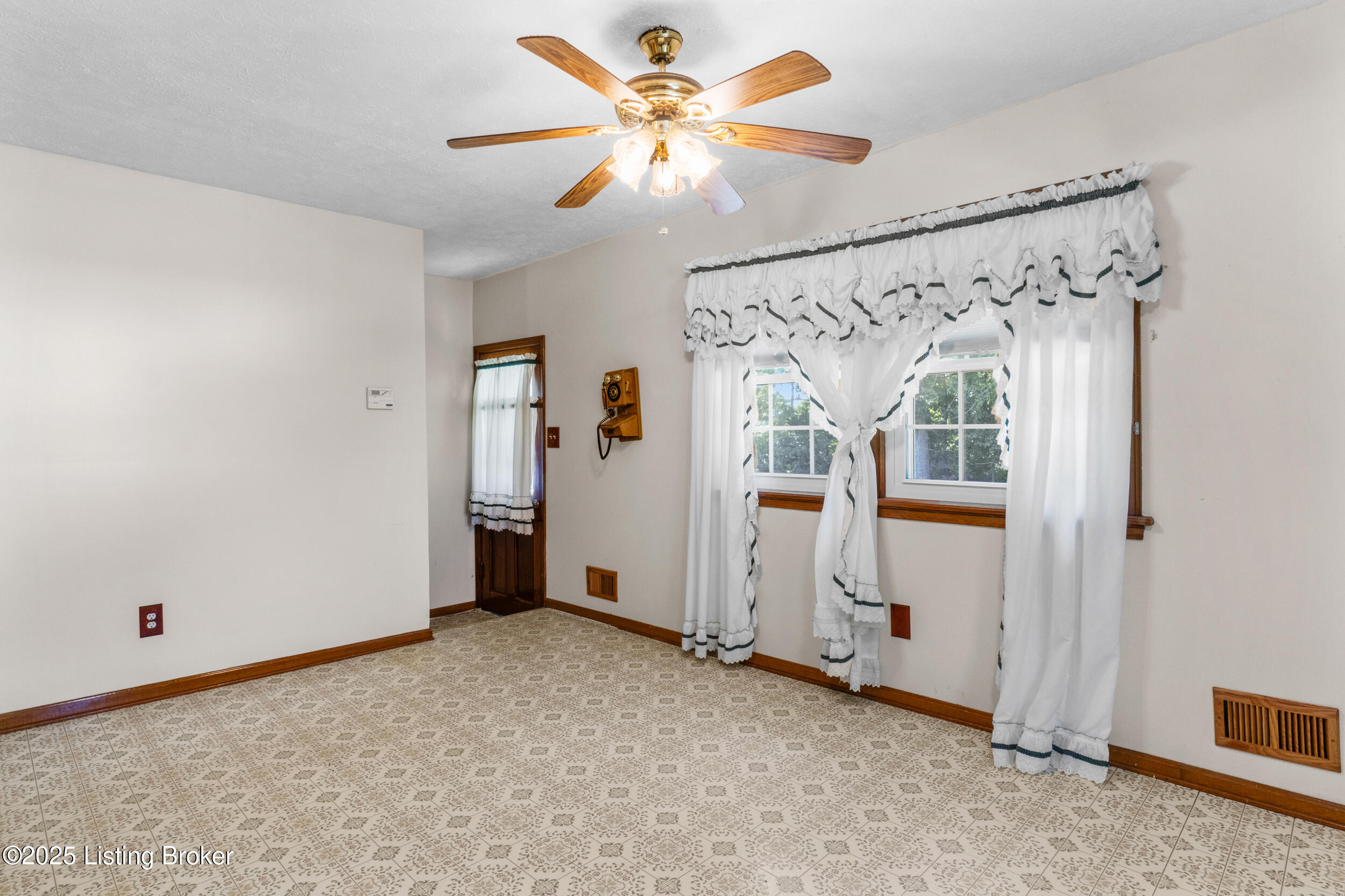5610 Cynthia Dr