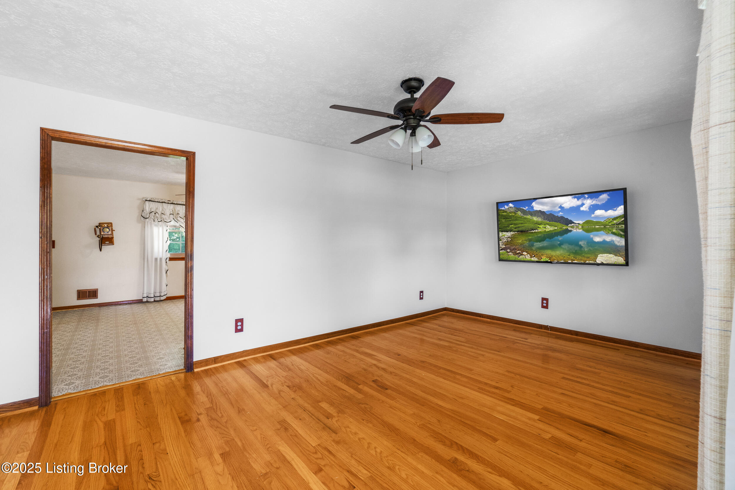 5610 Cynthia Dr