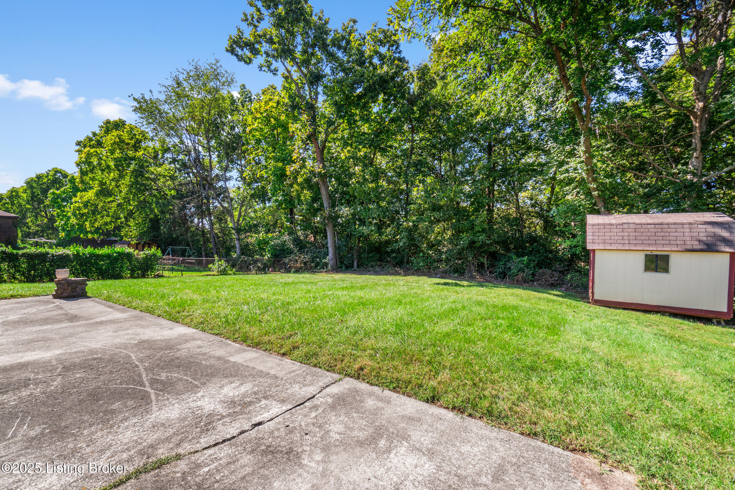 5610 Cynthia Dr