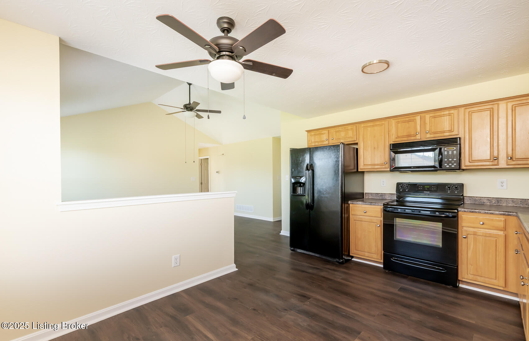 214 Spencer Ln