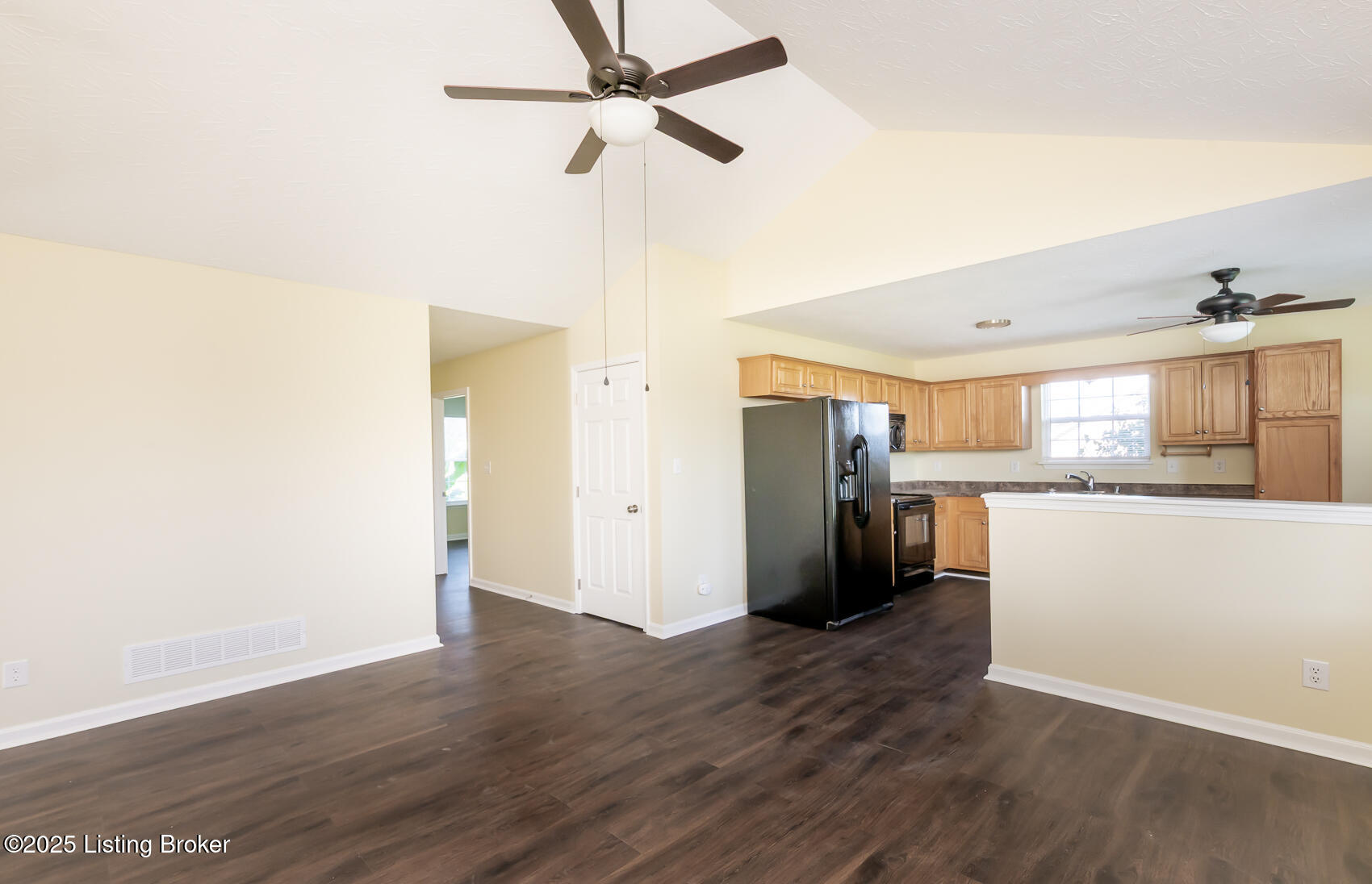 214 Spencer Ln