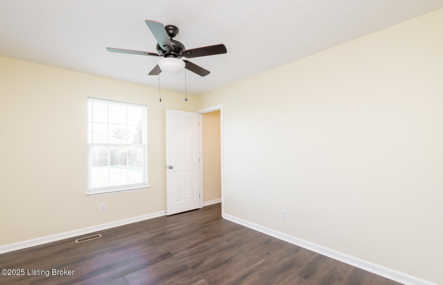 214 Spencer Ln