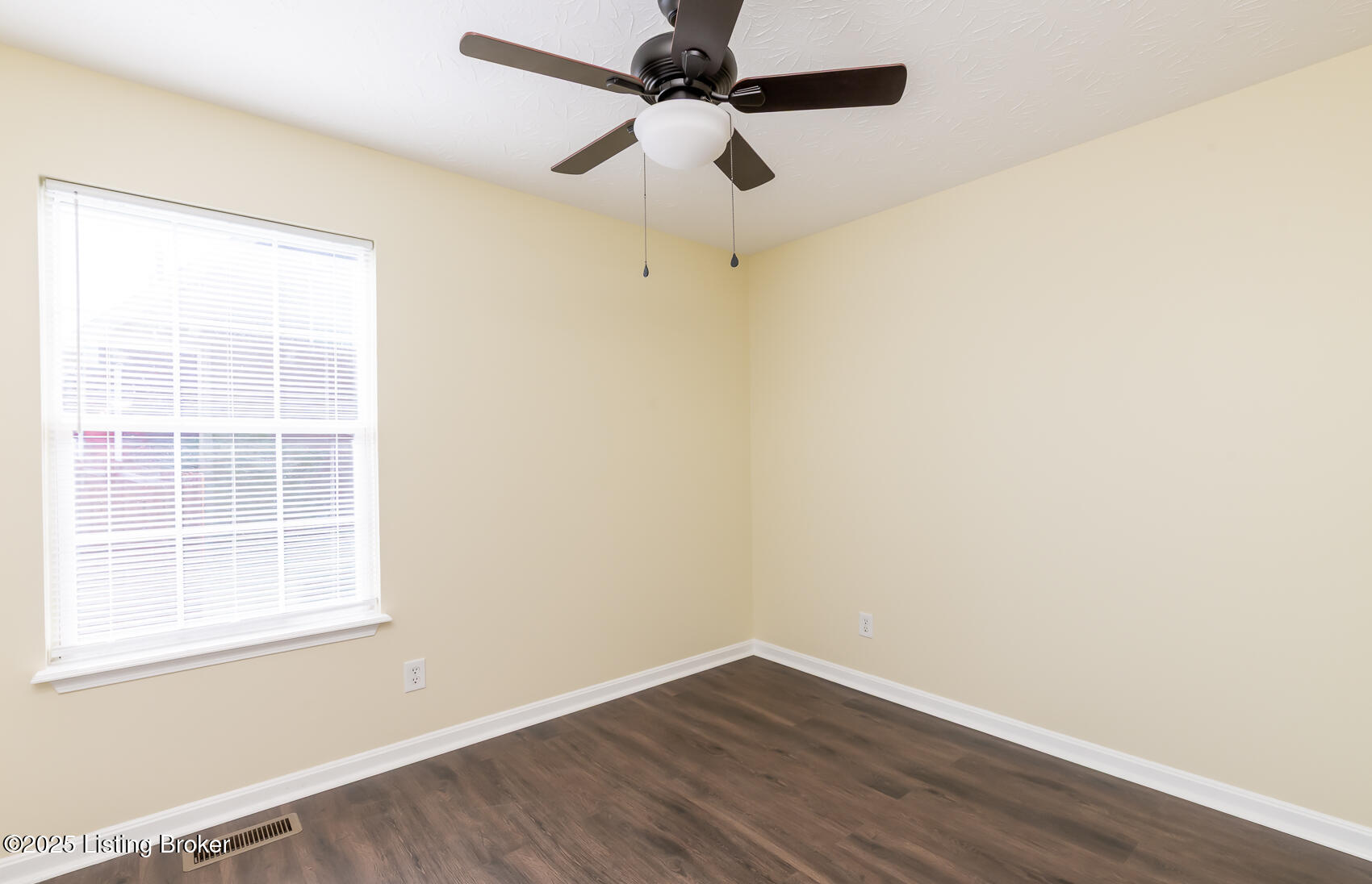 214 Spencer Ln