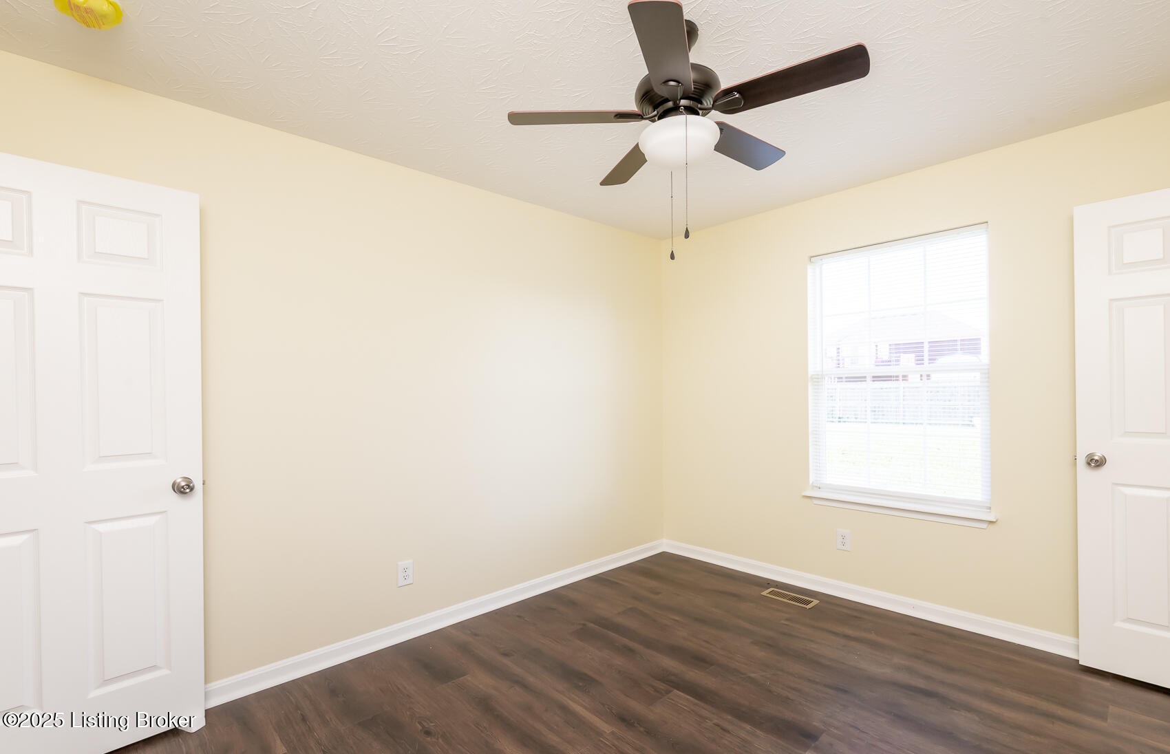 214 Spencer Ln