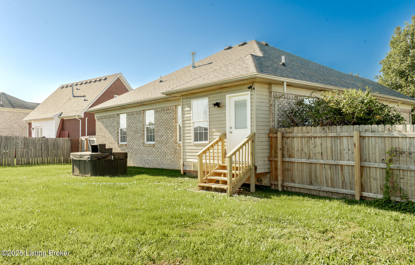 214 Spencer Ln
