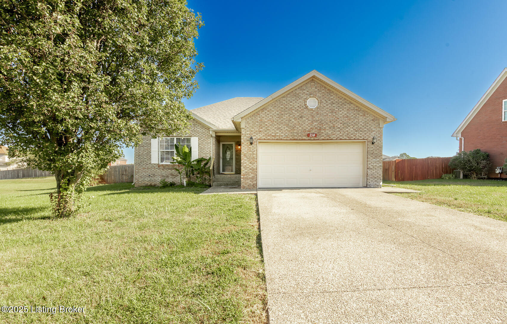 214 Spencer Ln