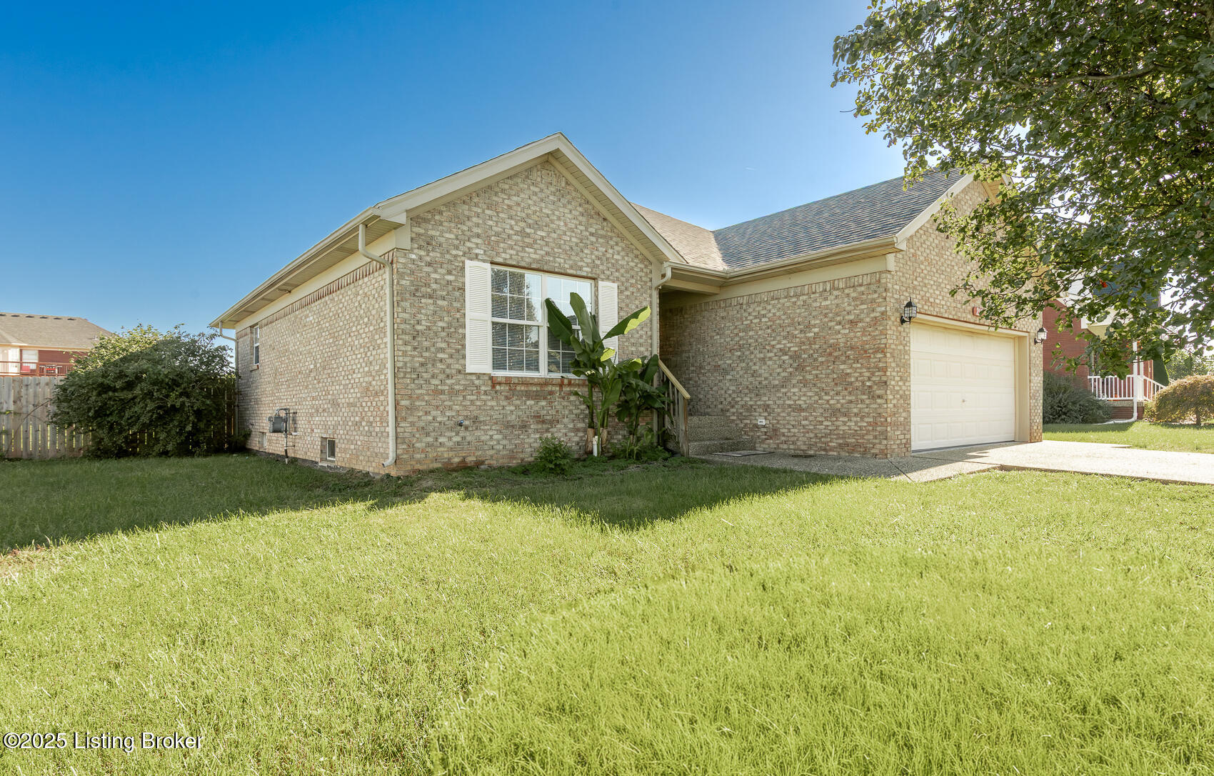 214 Spencer Ln