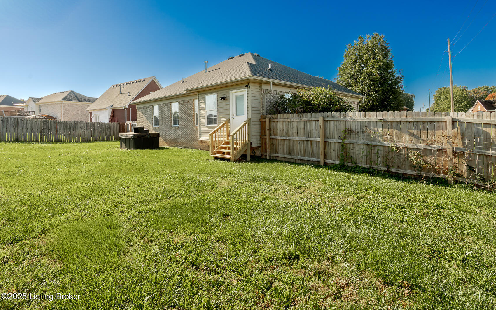 214 Spencer Ln