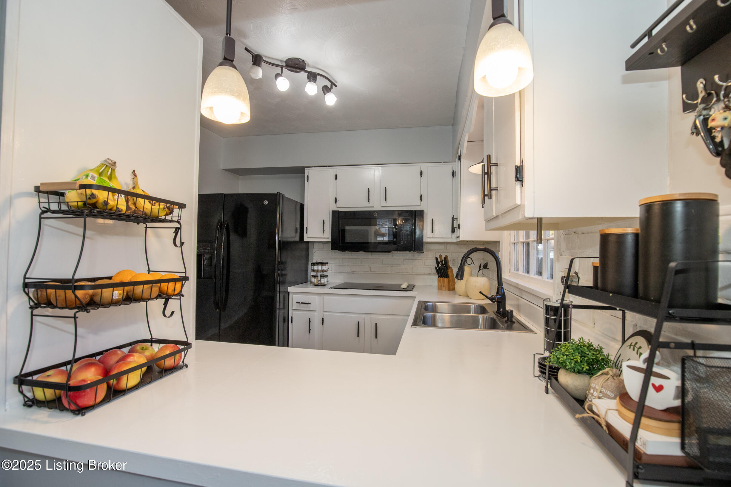 4103 Serene Way