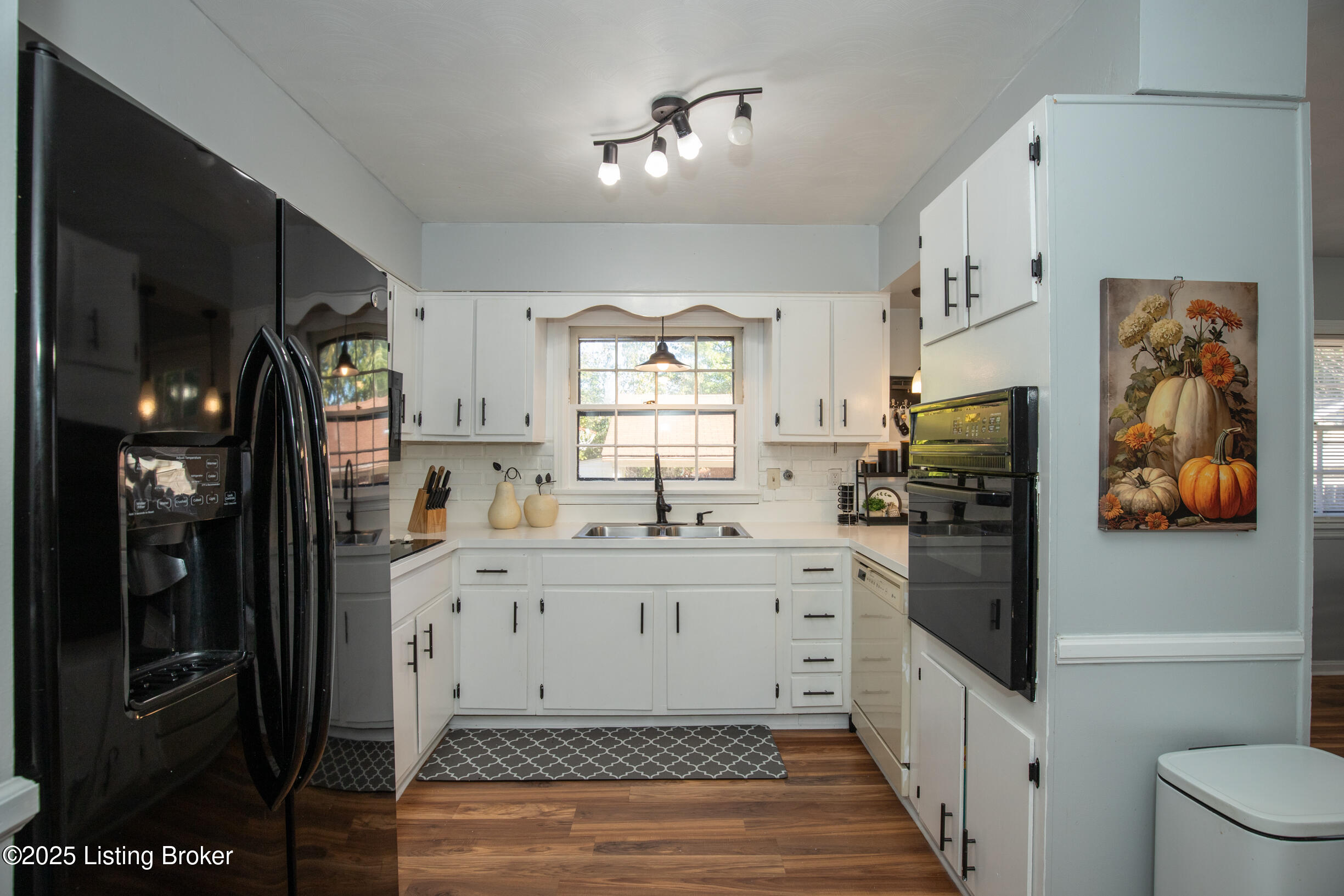 4103 Serene Way