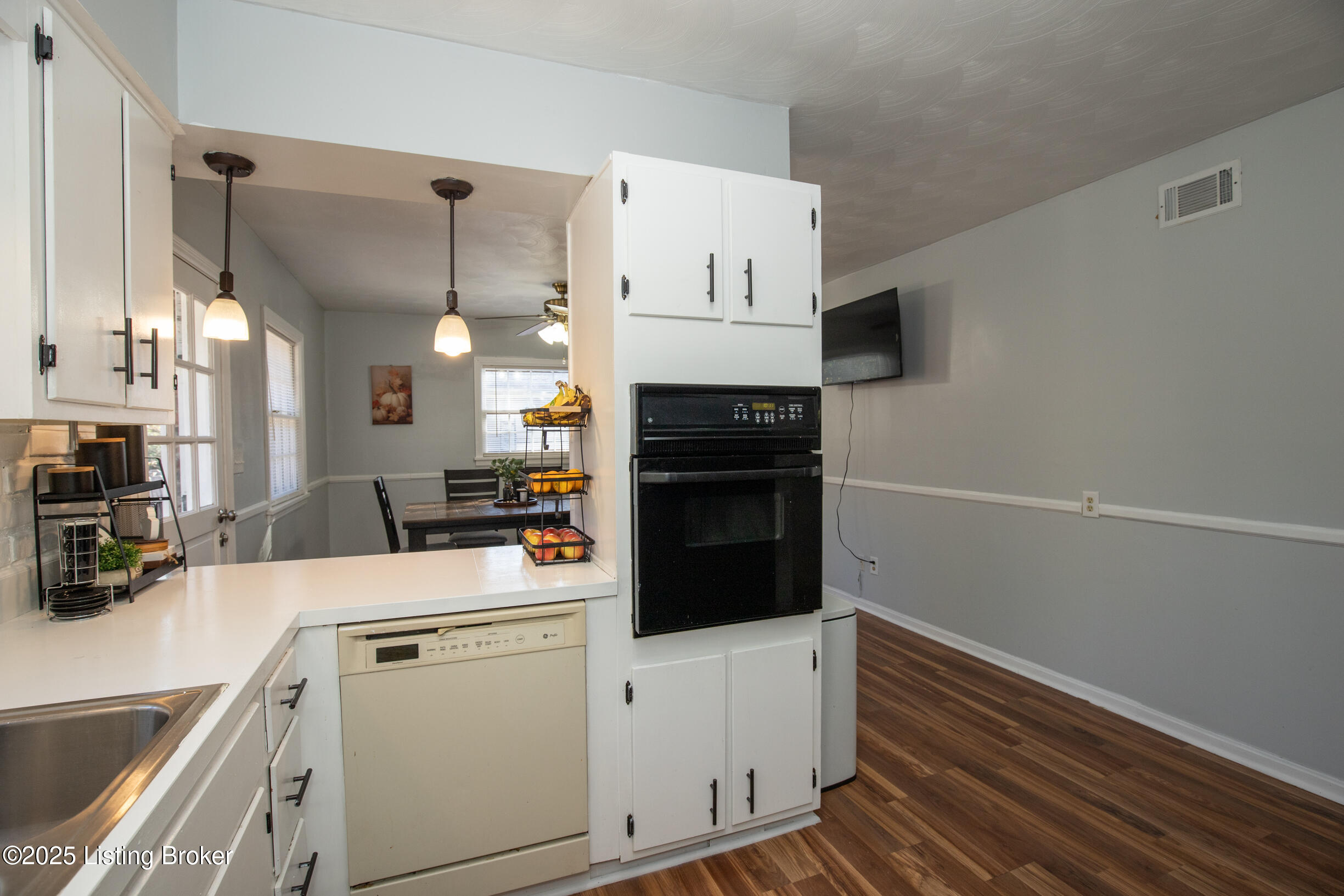 4103 Serene Way