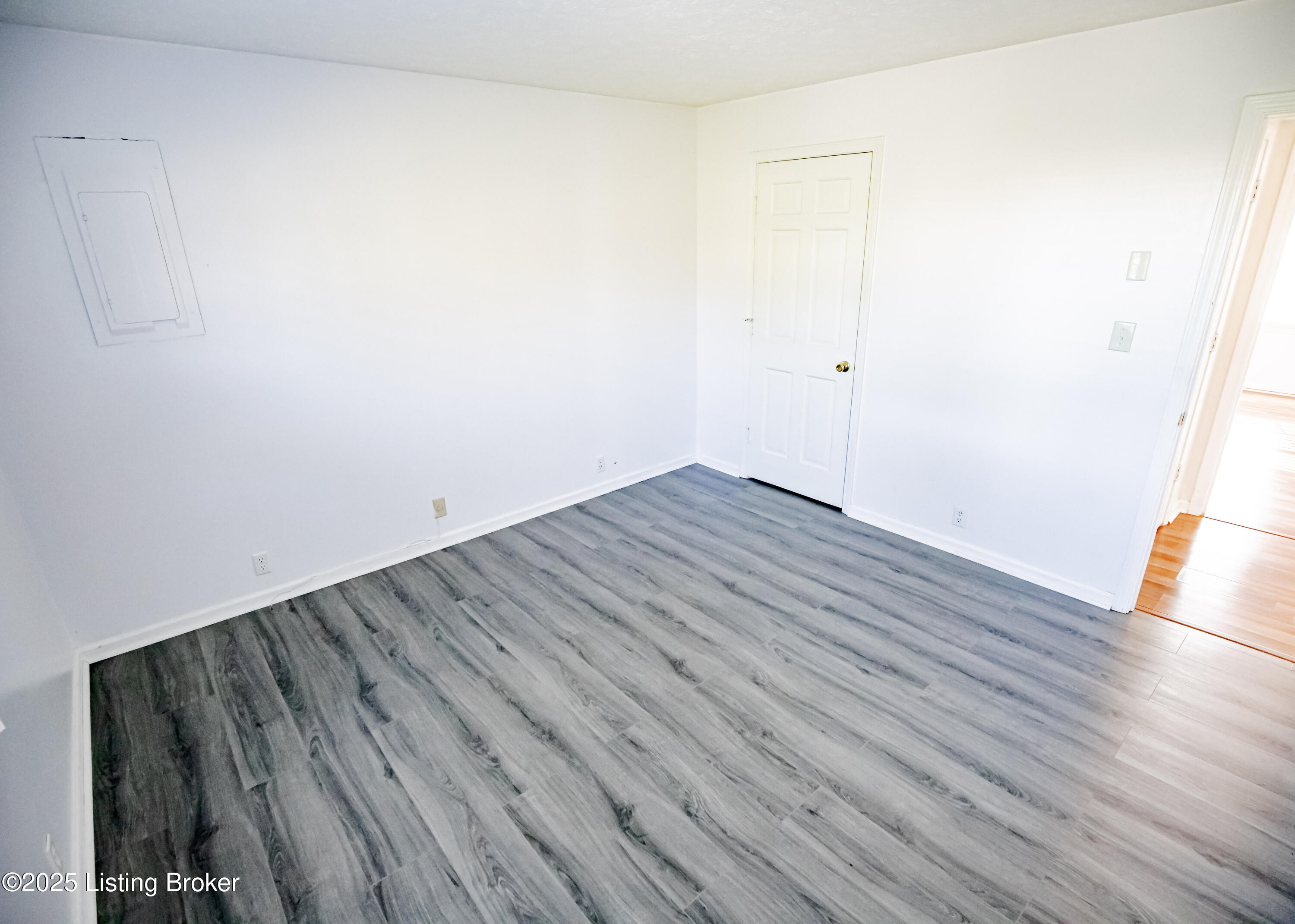 1643 Greenland Park Cir 3