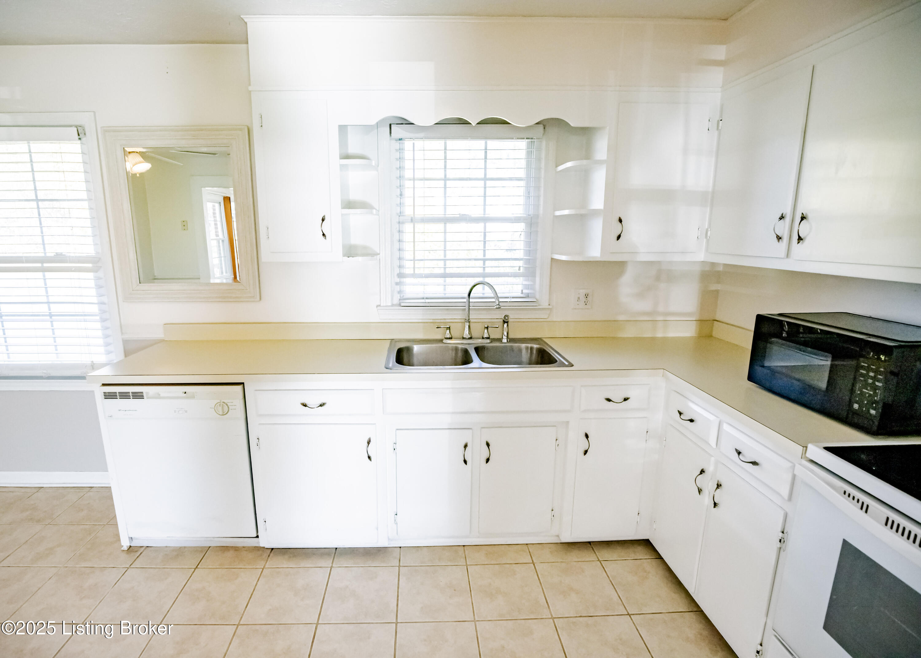 1643 Greenland Park Cir 3