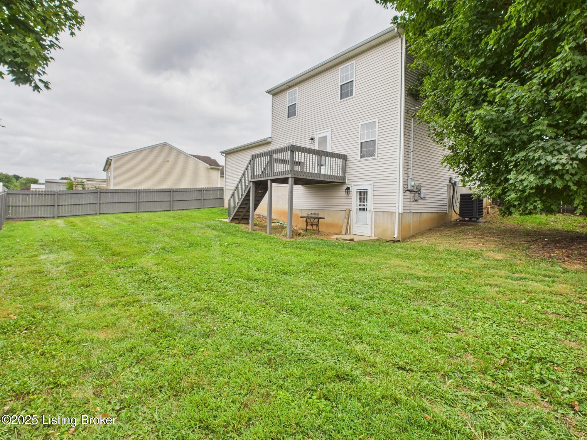 201 Greenleaf Dr