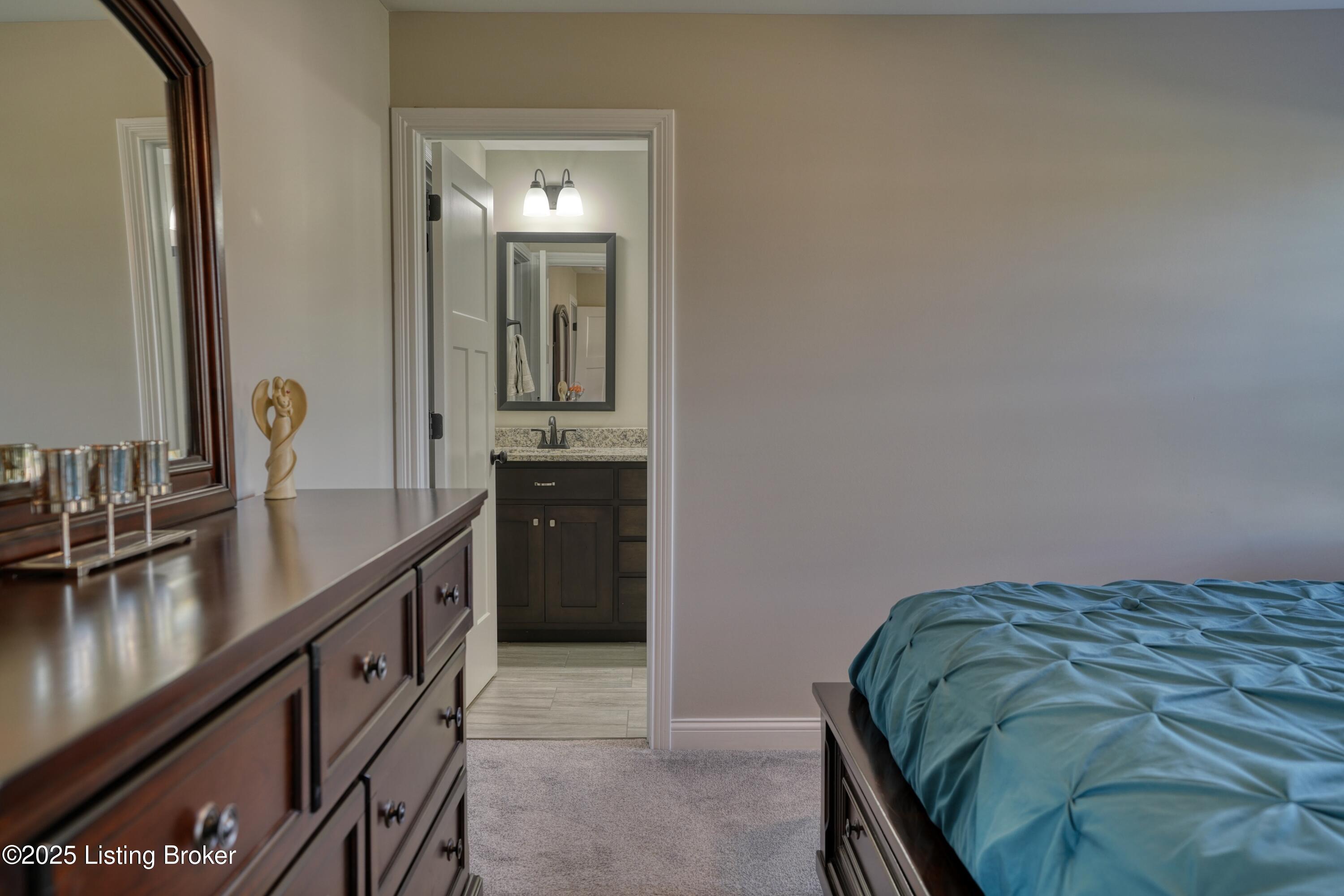 234 Williamsburg Dr