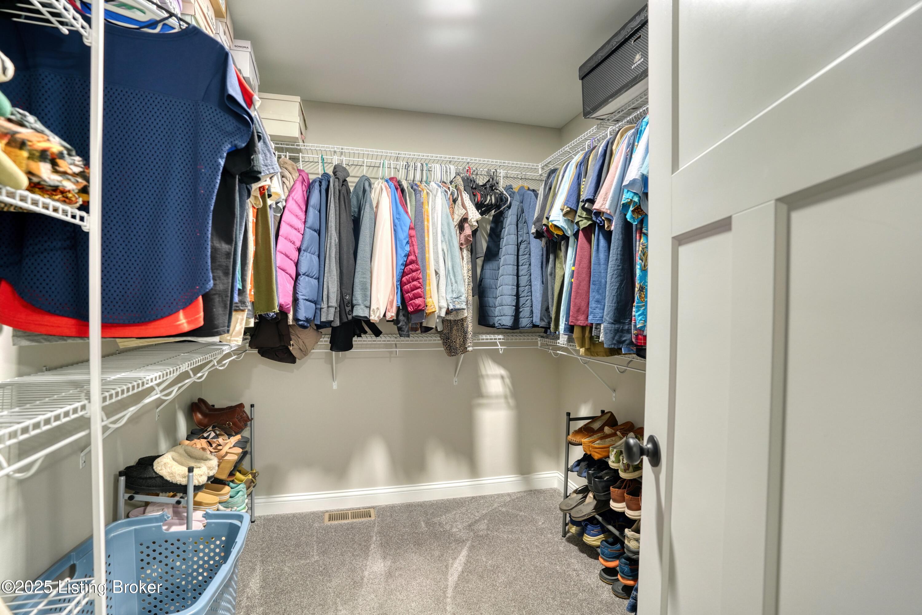 234 Williamsburg Dr