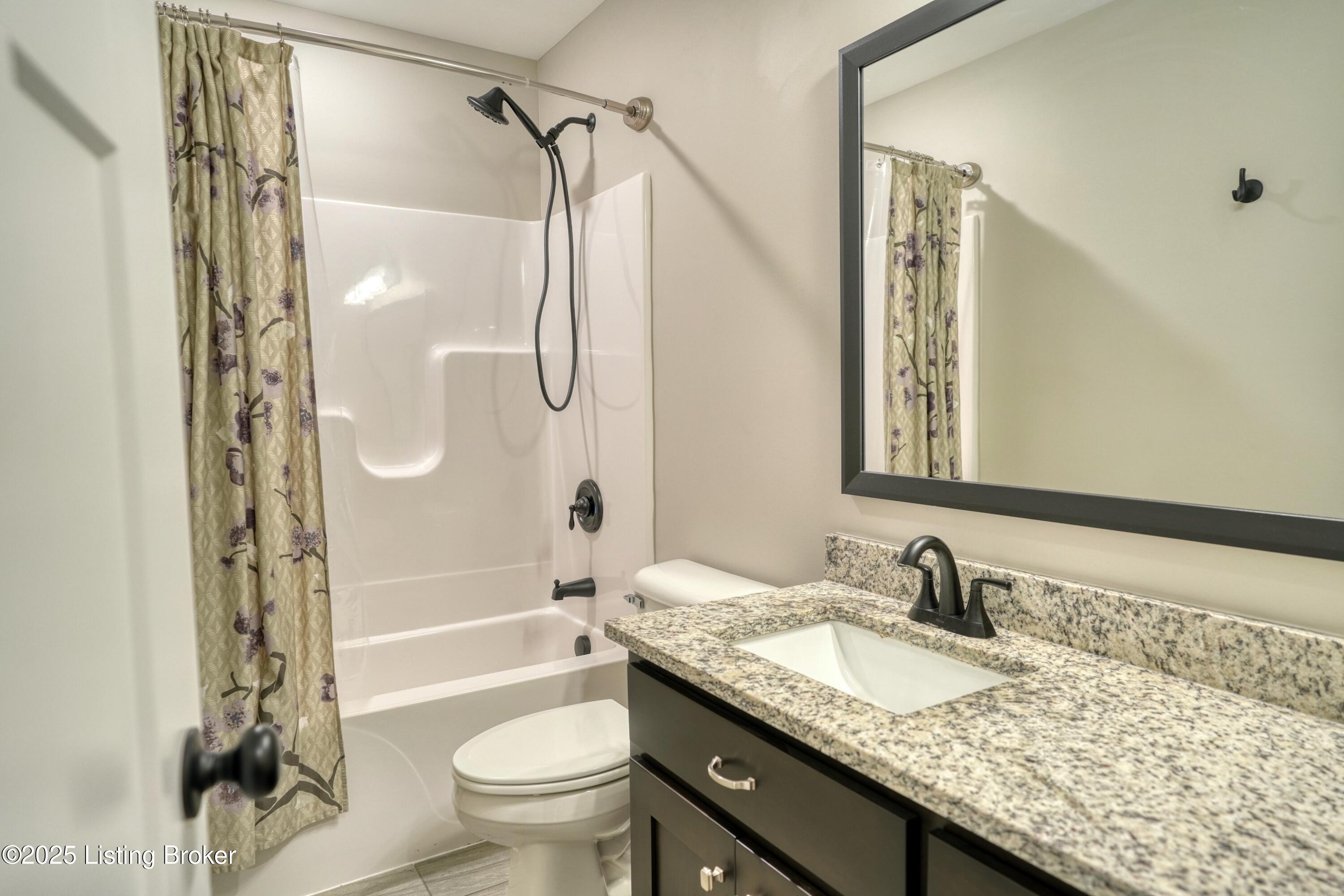 234 Williamsburg Dr