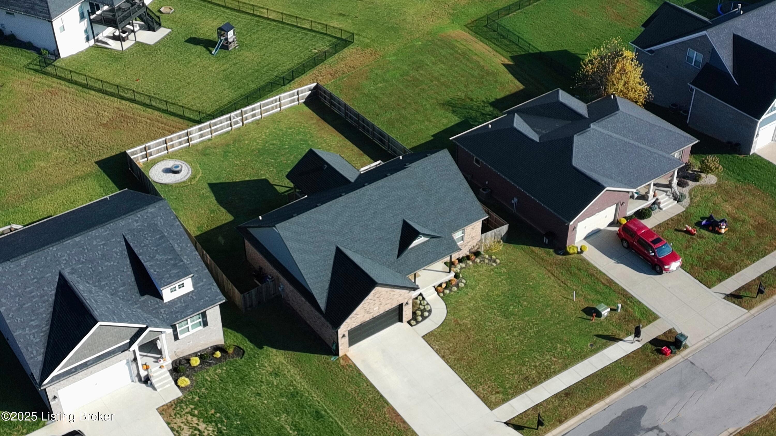 234 Williamsburg Dr