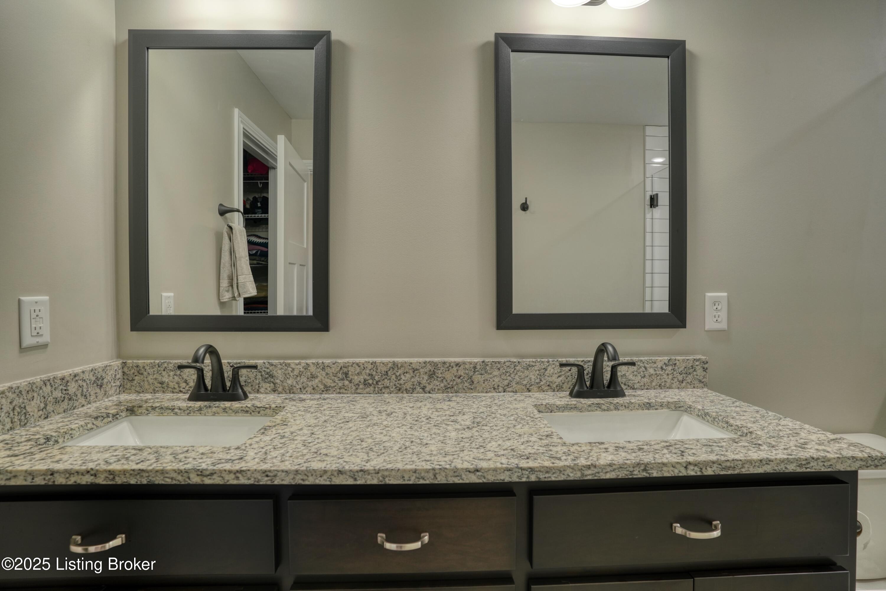 234 Williamsburg Dr